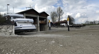 Spaziergang auf dem abgelassenen Forggensee